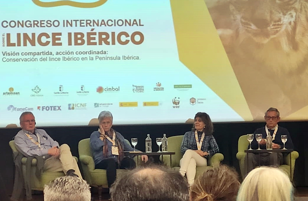 Urs Breitenmoser, Christine Breitenmoser, Astrid Vargas y Miguel Delibes de Castro.